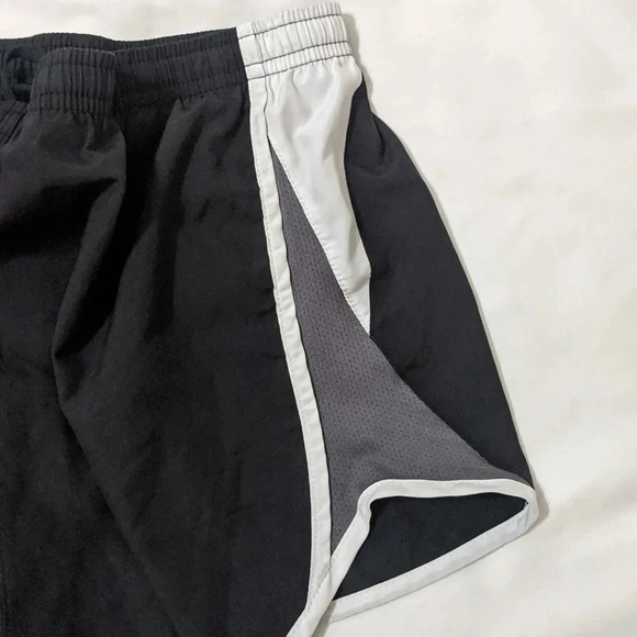 Nike Dri Fit Tempo Running Shorts, Color Black/White Size S - Picture 10 of 12